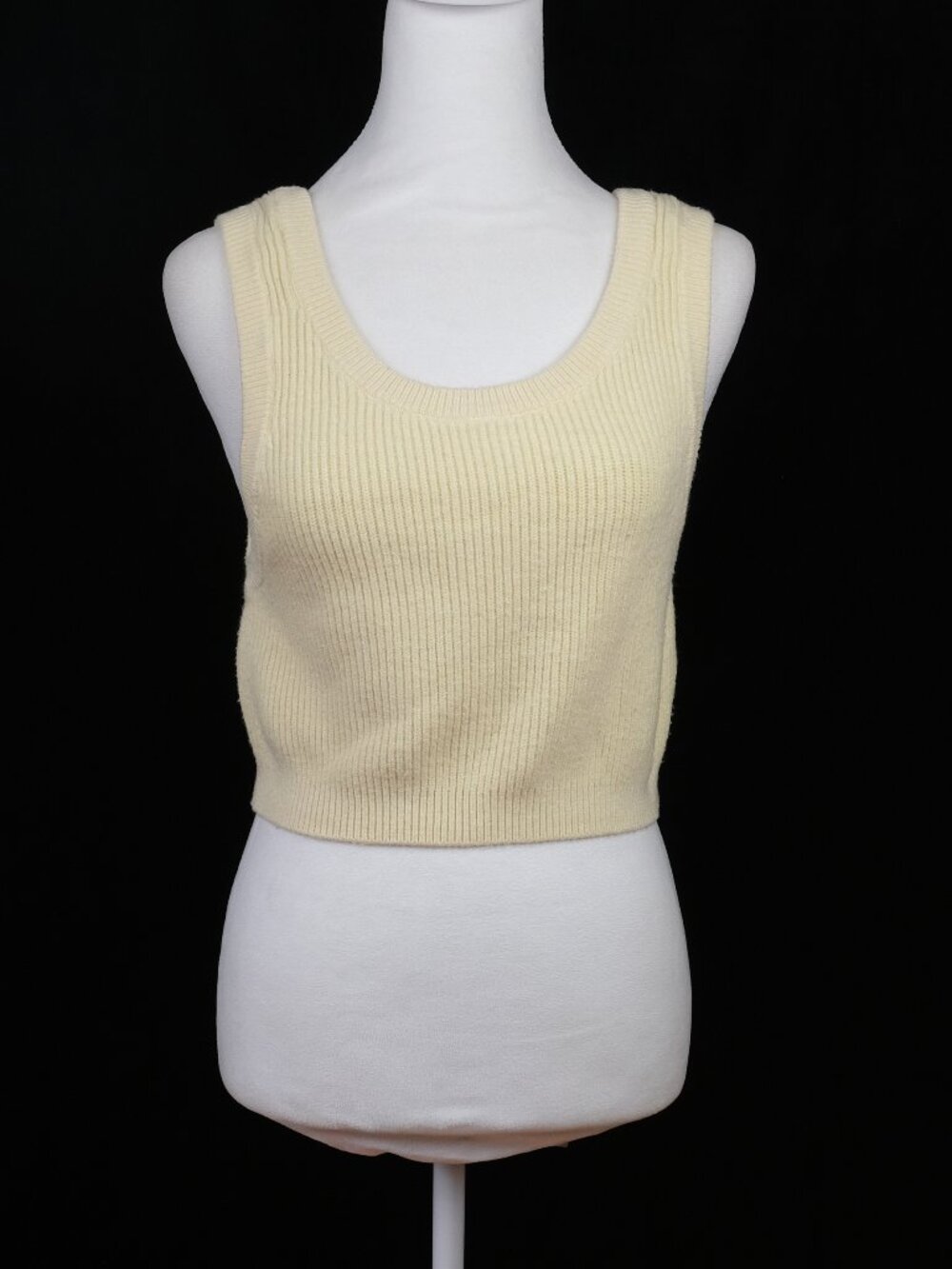 Zara Cropped Knit Top Ribbed Cream Size S Fashion Minimalist Style